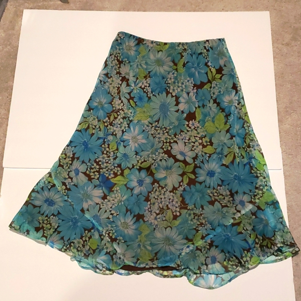 Patterned skirt